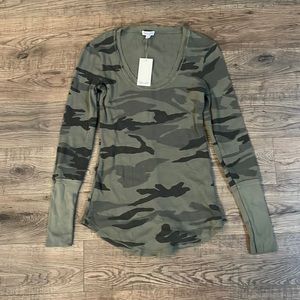 NWT Splendid Camo Waffle Knit Long Sleeved Shirt | Size XS